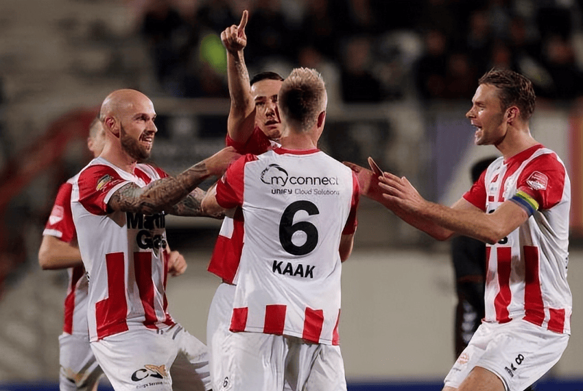 但他在卡位 但他在卡位