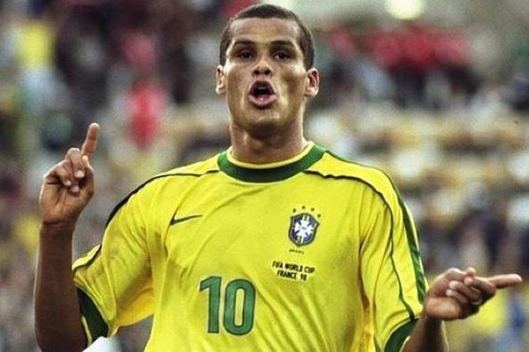 场比赛的亮 场比赛的亮