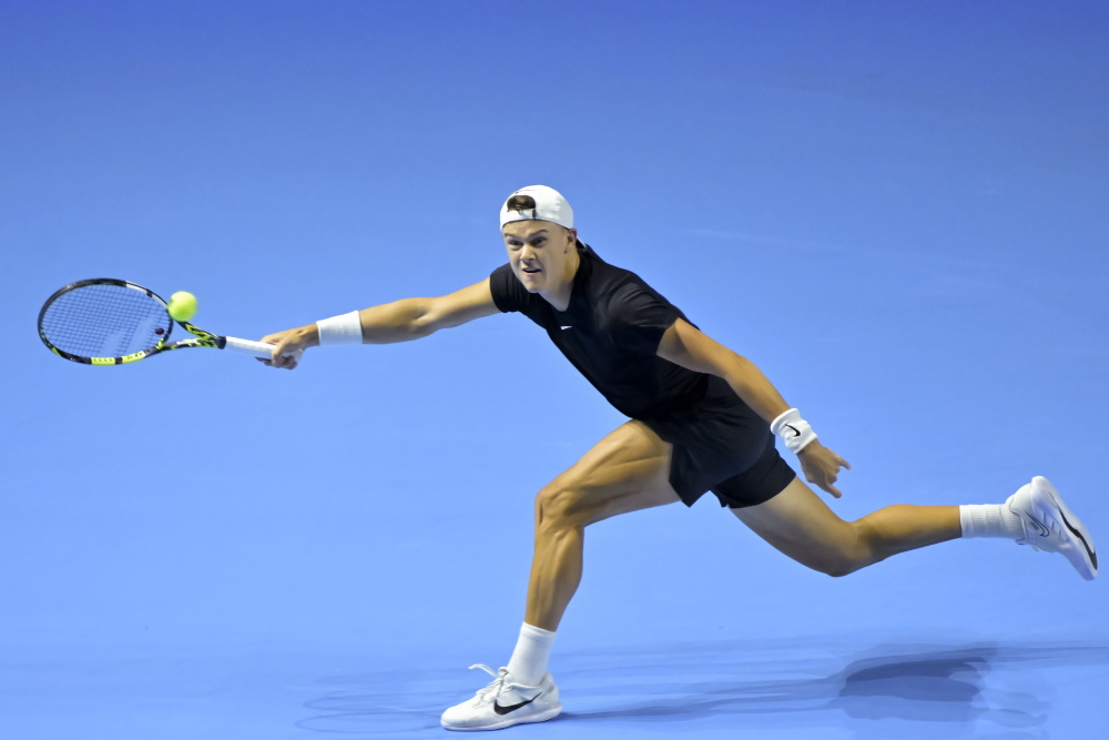 打者在极短 打者在极短